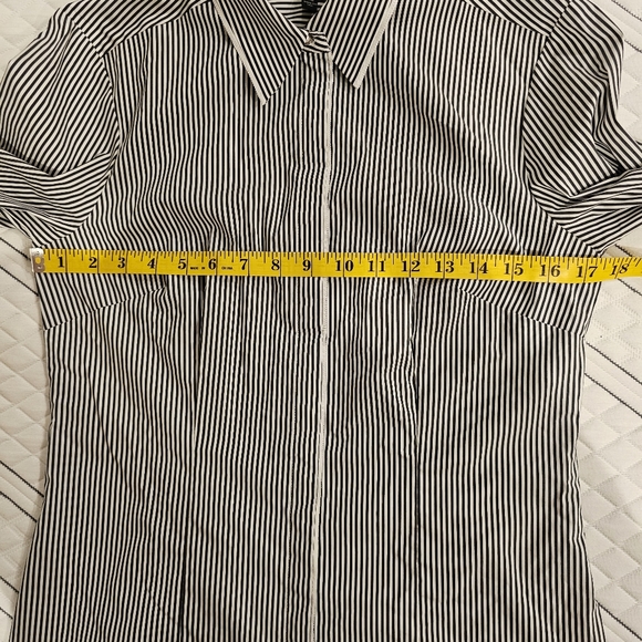 Striped black and white shirt WHBM Size 4 EUC - Picture 14 of 16